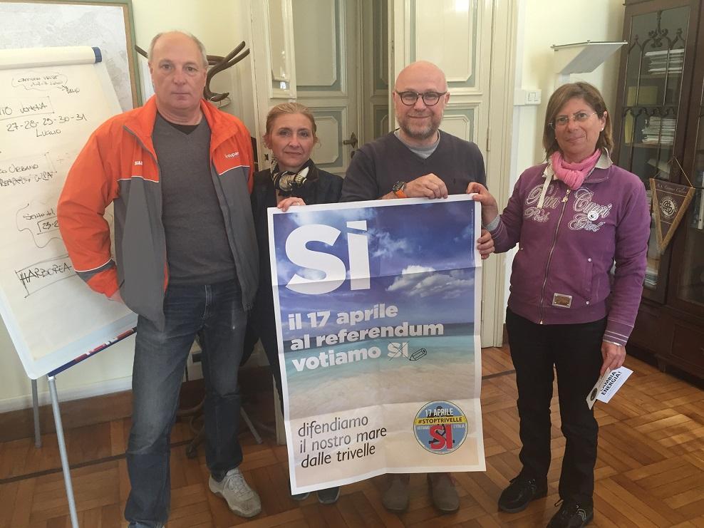 L'incontro fra i comitato referendario e il sindaco Nogarin