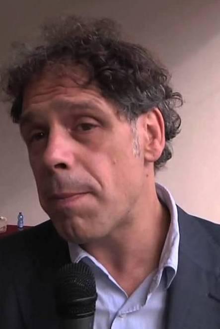 Pochi portatori sani ma molti malati: lo strano caso toscano 