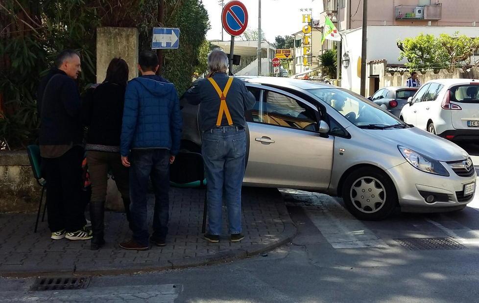 «Strisce rialzate vicino all’asilo nido»