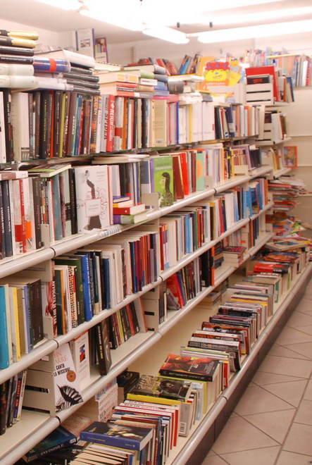 Corso Umberto per un giorno regno di libri e parole