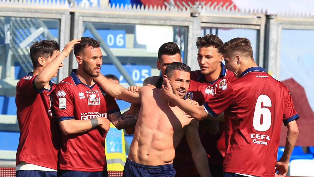 Reggiana, contro il Pavia per la maglia e i tifosi - diretta Twitter