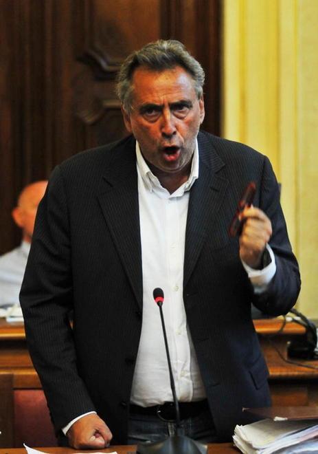 Inchiesta Aamps, Alessandro Cosimi: sono indagato. Il sindaco di Livorno Nogarin: io no 