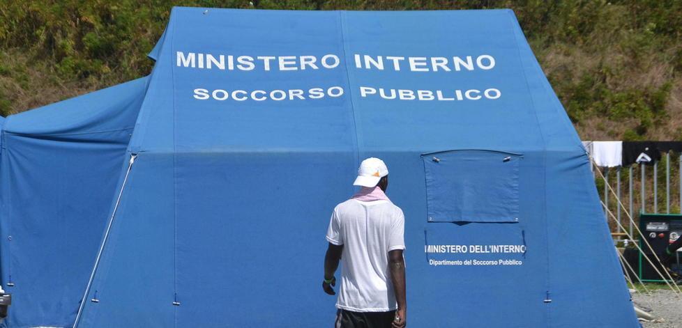 Protezione o asilo solo per 16 migranti 