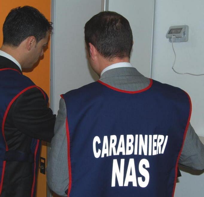 Controlli dei Nas in studi medici Sanzionato dentista 