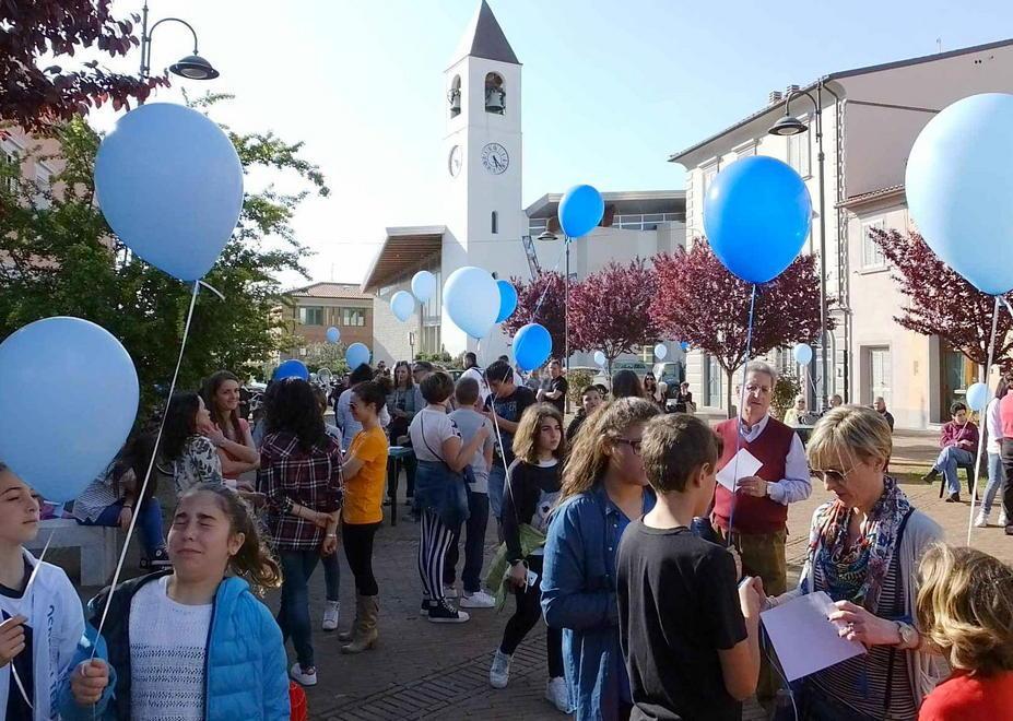 Palloncini anziché pistole 