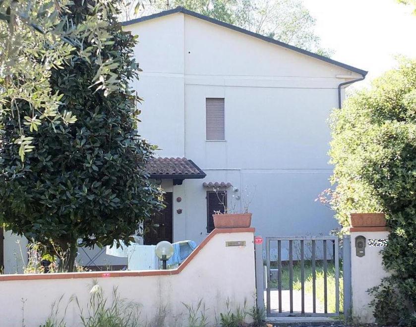 Ospizio-pollaio abusivo denunciate madre e figlia 