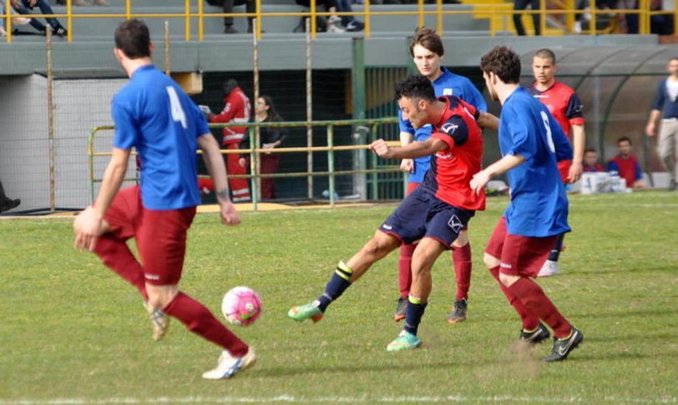 Cecina lanciato cerca punti a San Miniato 
