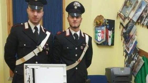Spende banconote false Arrestato un giovane