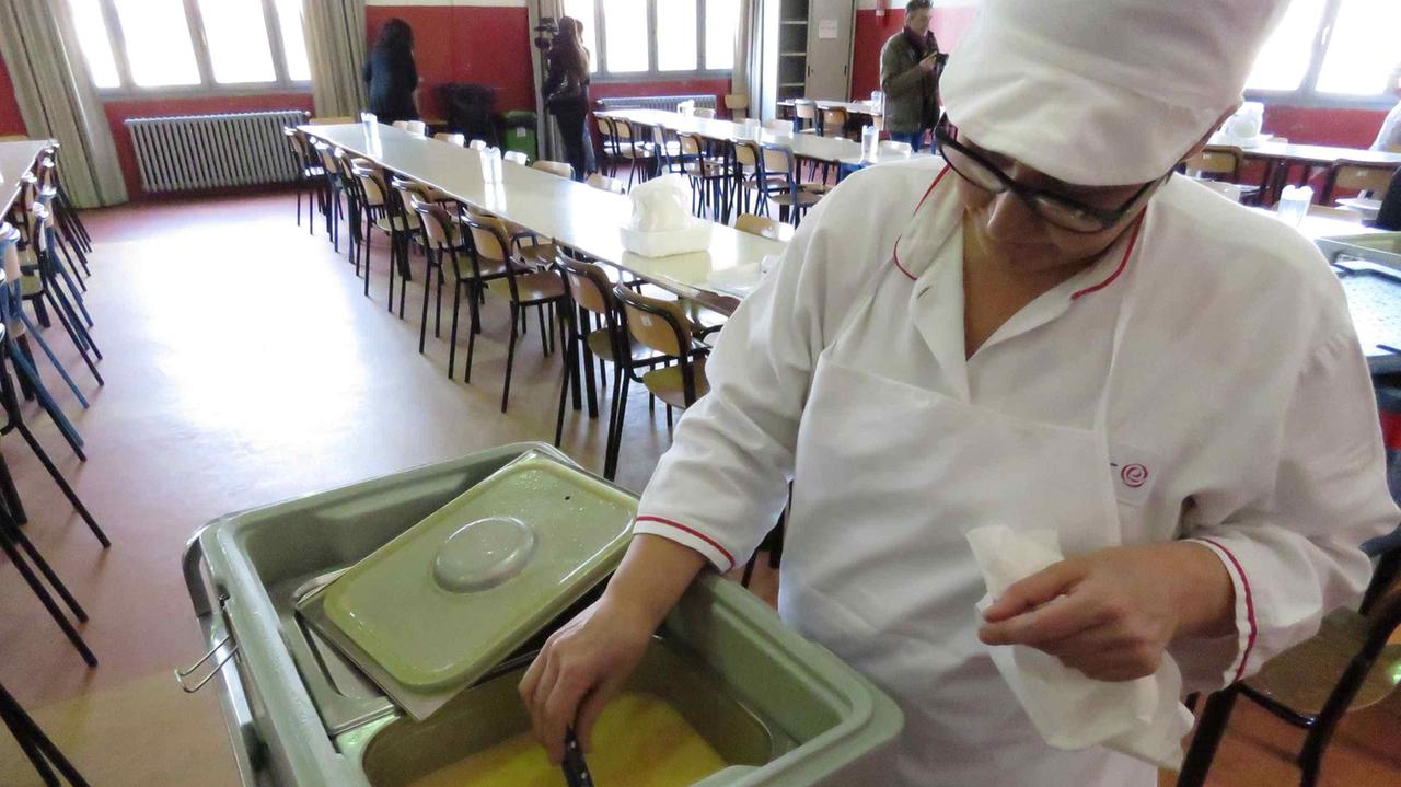 Denuncia dei redditi, è possibile detrarre le spese della mensa