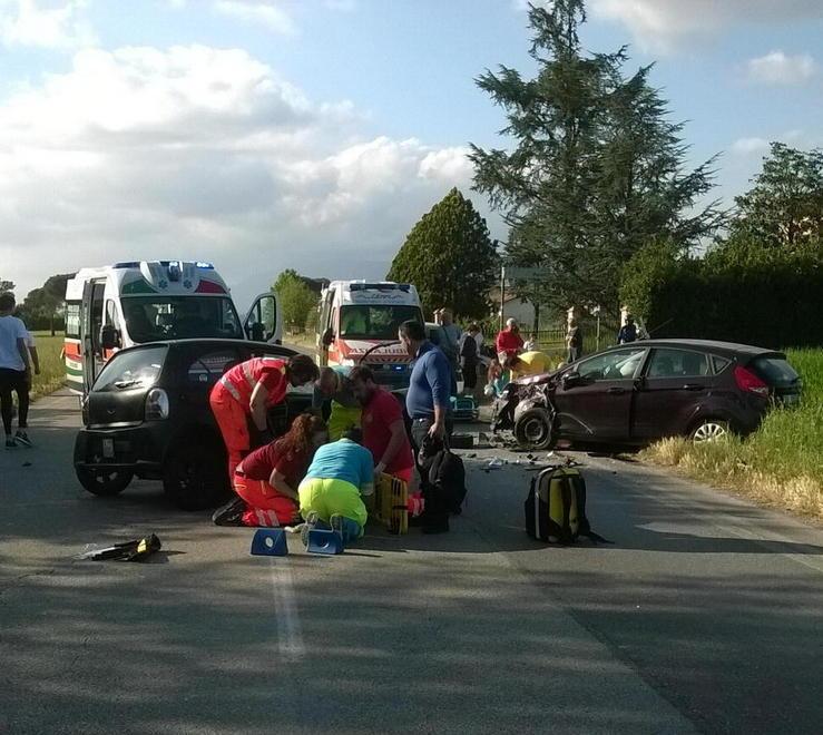 Paura dopo l’incidente Giovane trasferito a Pisa 