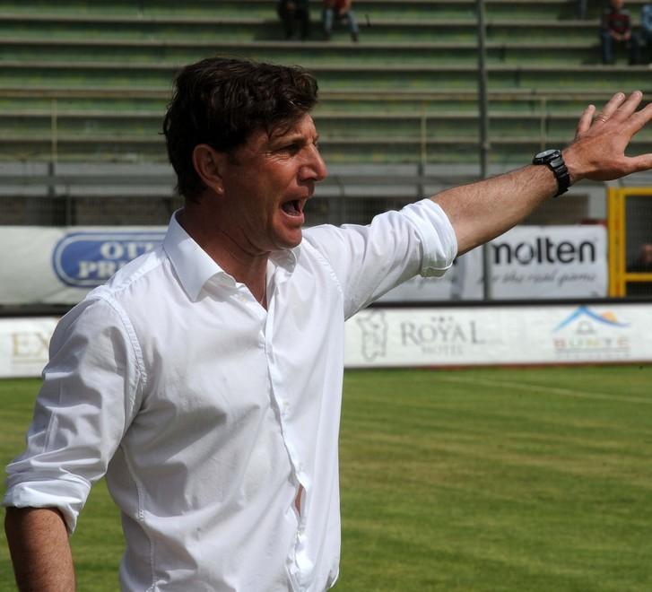 Mister Mignani vede rosa: «Sono molto soddisfatto, la nostra corsa verso i playoff può continuare»
