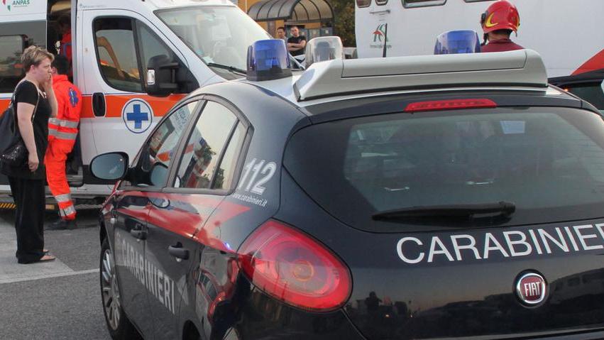 Fuga con il furgone dopo l’incidente, denunciato 28enne