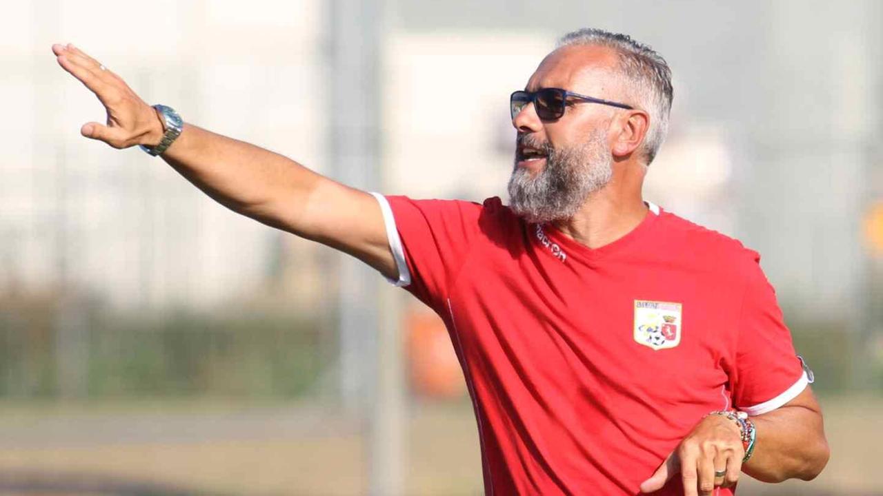 L'allenatore Simone Settesoldi