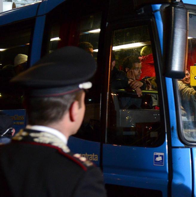 Profughi, strutture già stracolme la prefettura cerca altri posti 