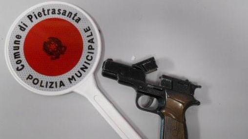 Il ladro con la pistola giocattolo