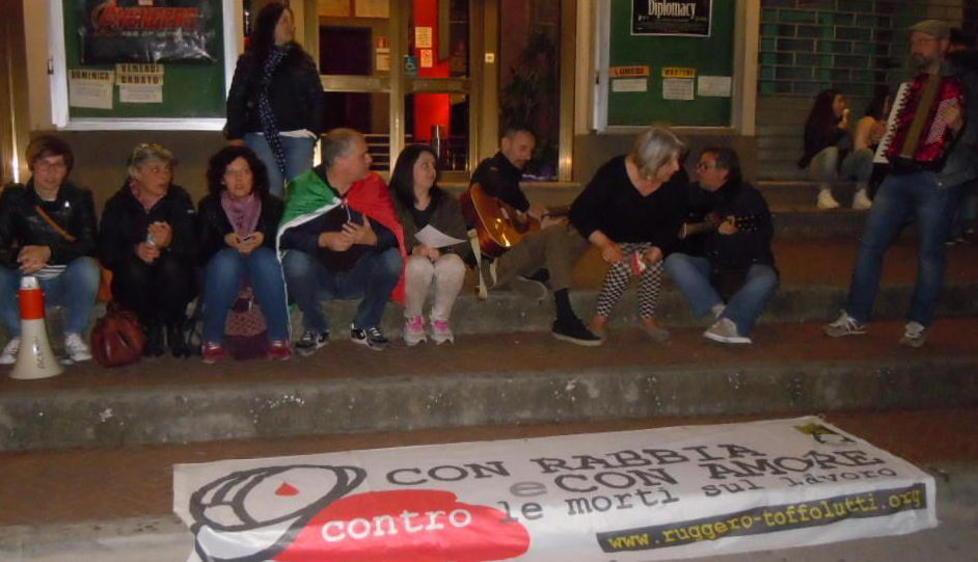Bella ciao in piazza per salutare la Liberazione 