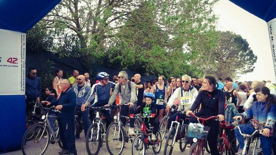 A decine di corsa in ricordo di Sergio Allegro