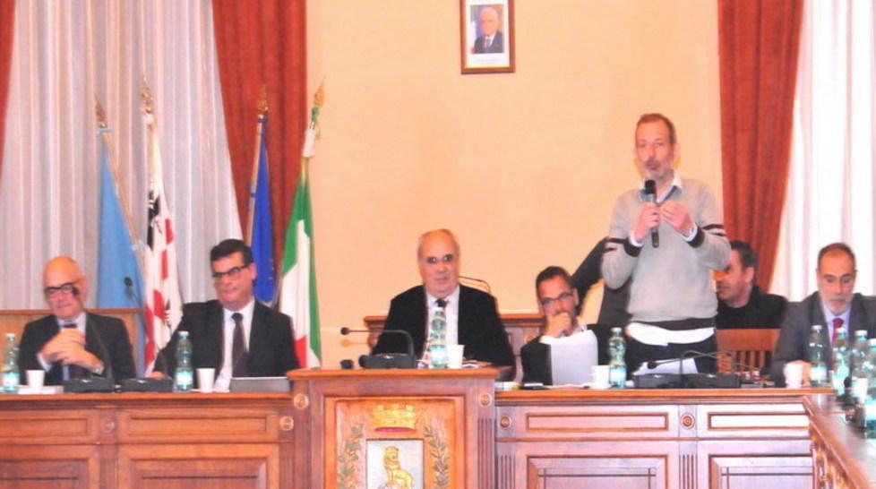 Arru: «Punto nascite da rivedere» 