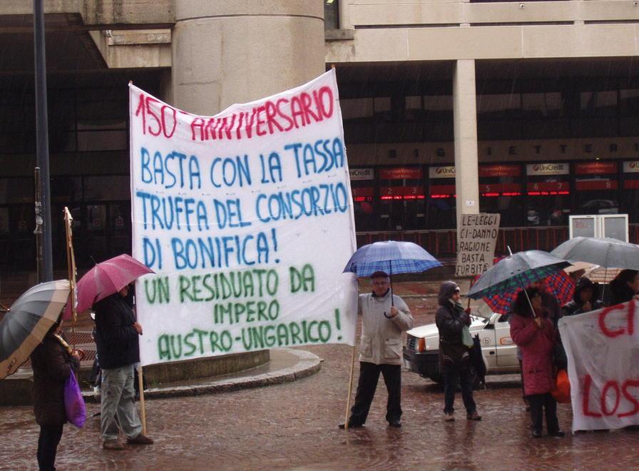 Caro Bonifica, ancora proteste 