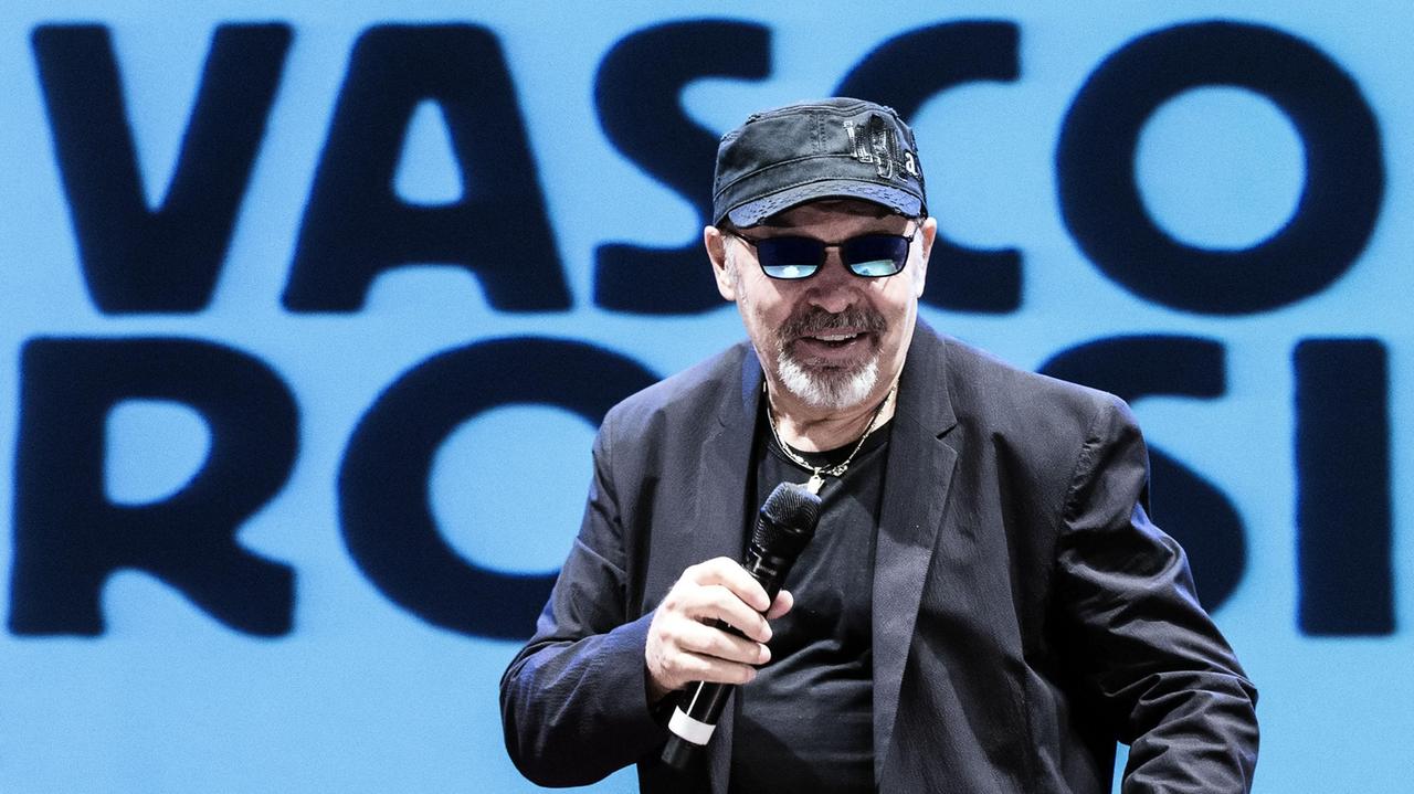 Vasco Rossi: "Luglio 2017: Modena Park un grande evento a Modena per i miei 40 anni di palco"