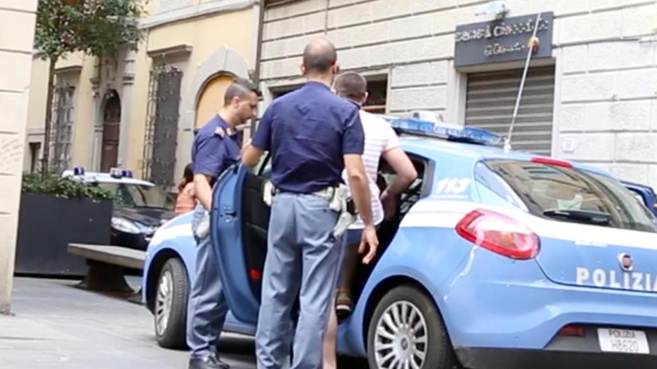 Un controllo della polizia in centro (foto d'archivio)