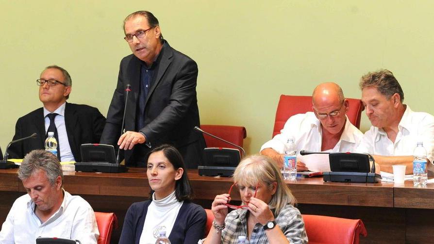 Stop alle nuove costruzioni in collina