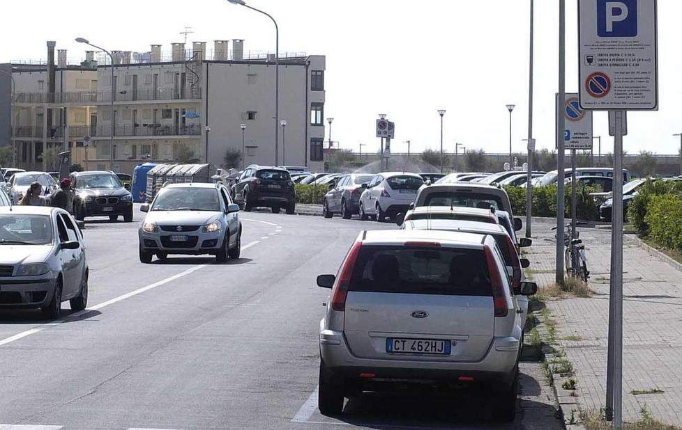 Strisce blu sul litorale, la giunta va avanti 