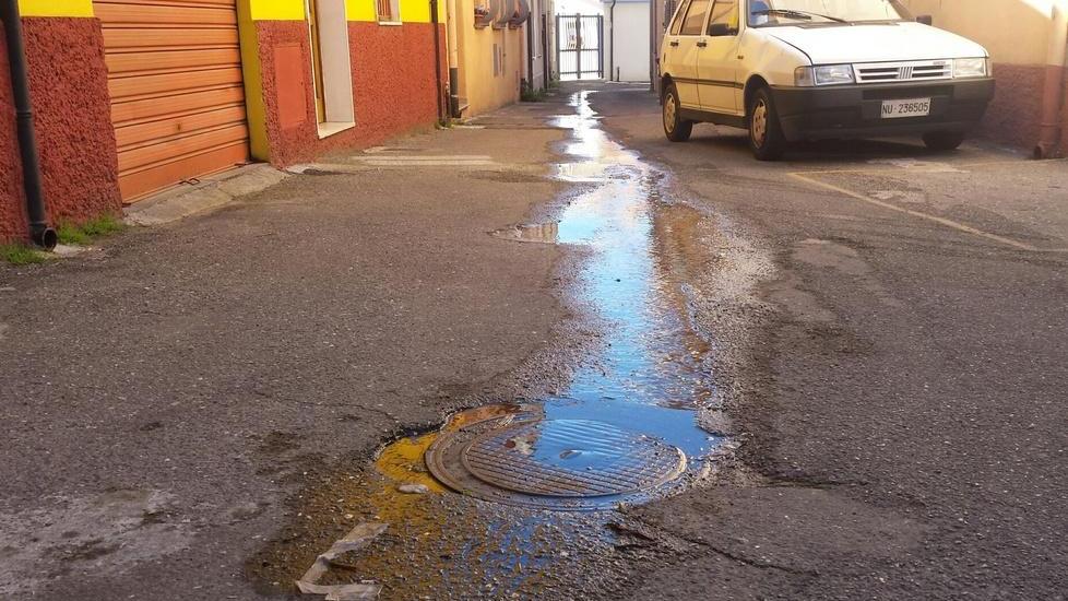 Via Gonario, maxi perdita d’acqua