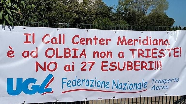 Meridiana, contratto da 8 mesi