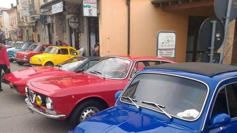 Raduno delle 500 invade le strade