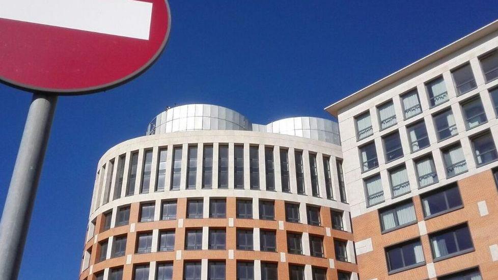 Nella torre c’erano operai autorizzati