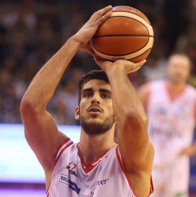 Adam Pechacek ha deciso di entrare al prossimo draft Nba