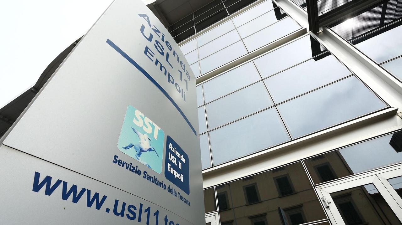 La sede Asl di via dei Cappuccini a Empoli (Foto Agenzia Carlo Sestini)