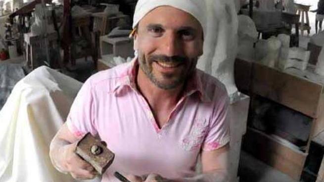 L’angelo in marmo bianco di Monfroni vola al Sud