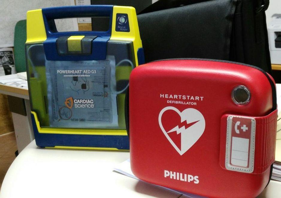 Defibrillatori in scuole e palestre, i fondi nel bilancio 