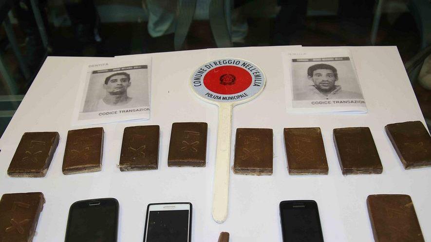 Arrestati due grossisti dell’hashish
