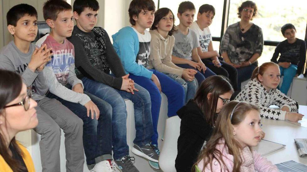 Gli scolari di quinta A del Gonzaga a lezione in Gazzetta