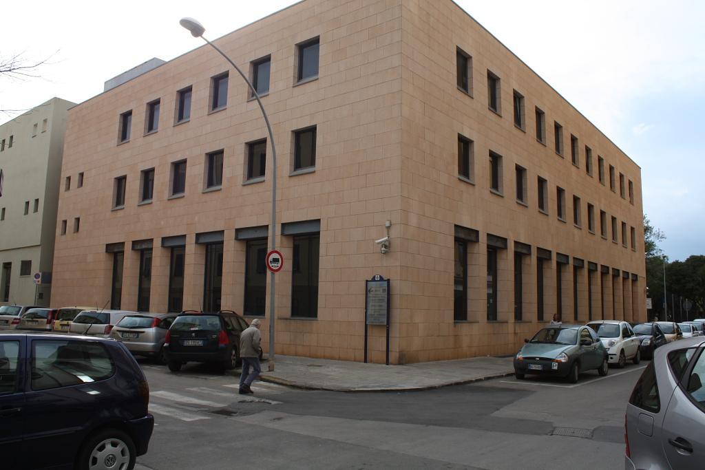 La sede della Secal che si occupa della riscossione dei tributi