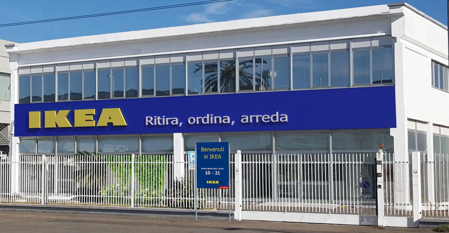 L'edificio Ikea che si affaccia sullo stagno di Molentargius (foto Mario Rosas)