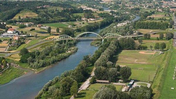 Il M5S all’attacco del ponte sul Serchio