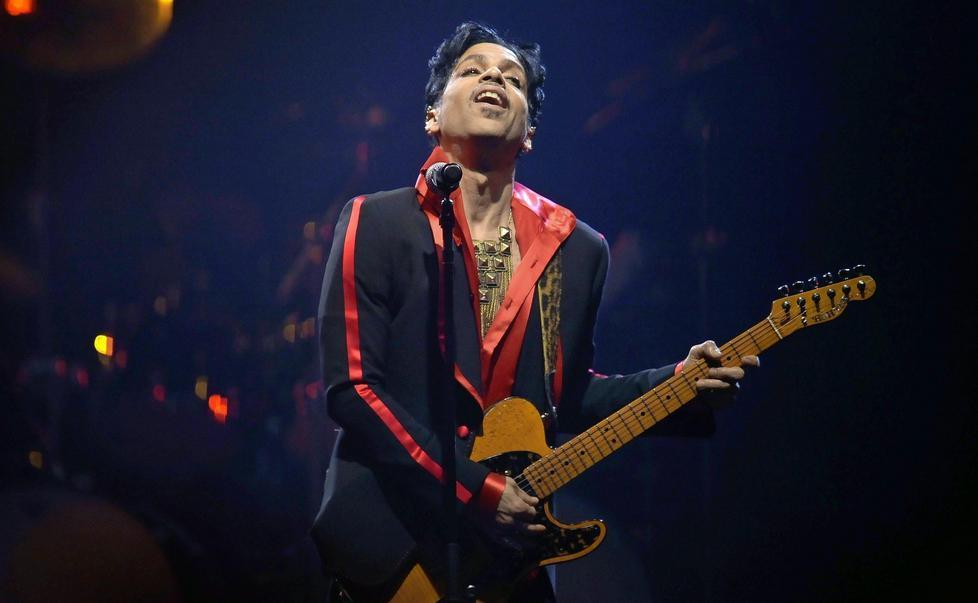 Addio a Prince, si spegne una star 