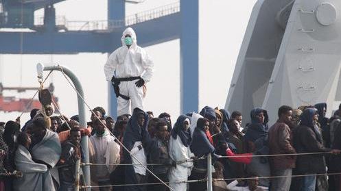 Espulsi tre cittadini nigeriani