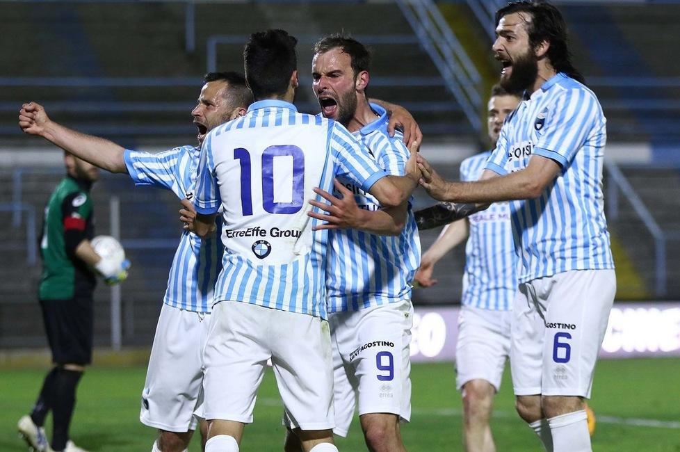Spal contro l’Arezzo per entrare nella storia, novemila cuori per la serie B 