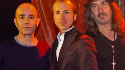 I Tazenda domenica a Bitti per i duetti dell’amicizia: ospiti i comici Ale e Franz, il cantautore Davide Van De Sfroos e Gavino Murgia
