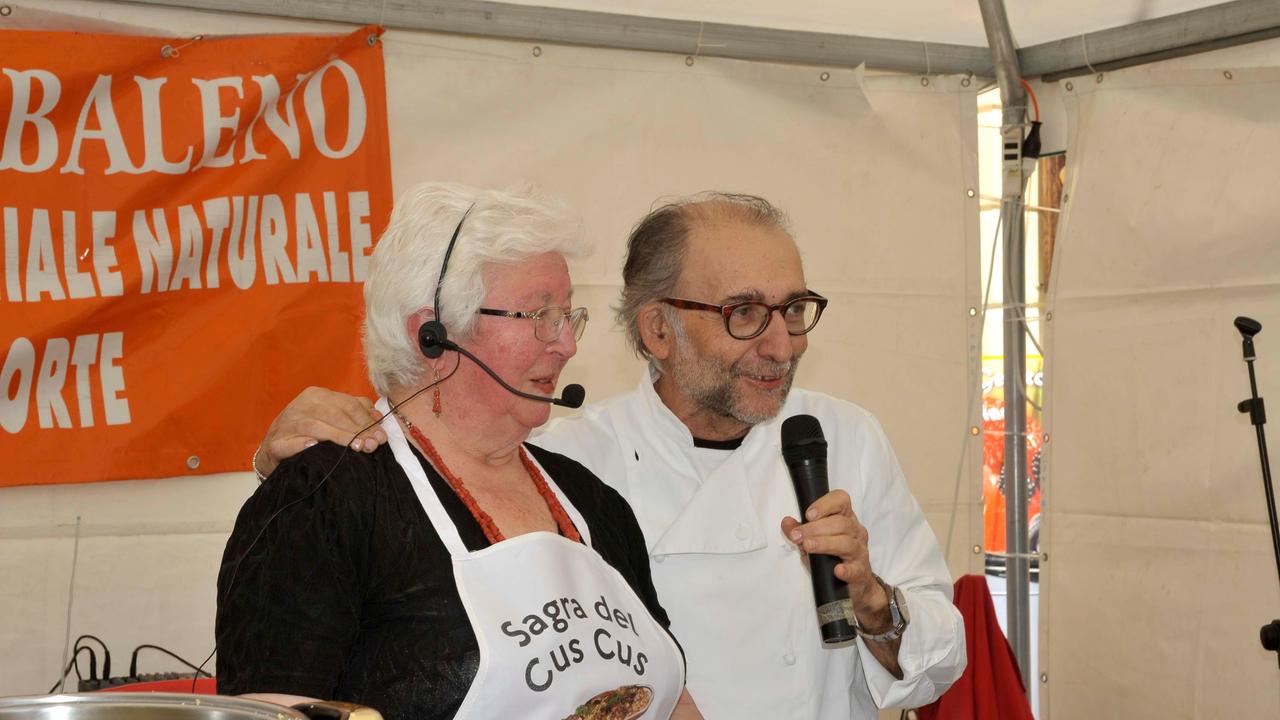 Carloforte, lo chef prepara il "cascà": week end di sagre, natura e gusto