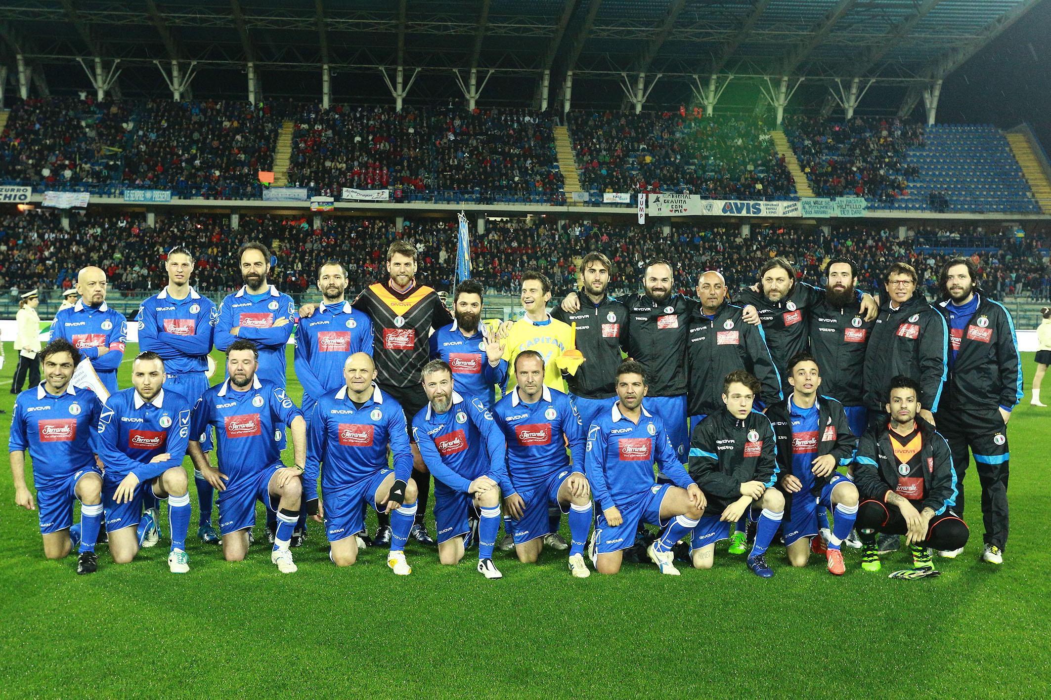 La nazionale cantanti allo stadio Castellani (Foto Agenzia Carlo Sestini)