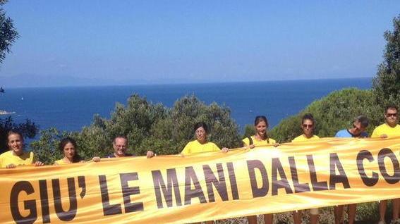 Guerra dei sentieri alla Cala, il Tar dà ragione al Comune
