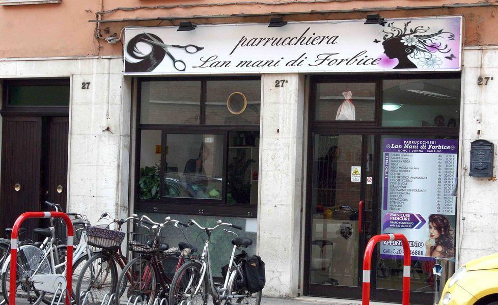 Un cittadino dà l’allarme, ladro preso mentre ruba 
