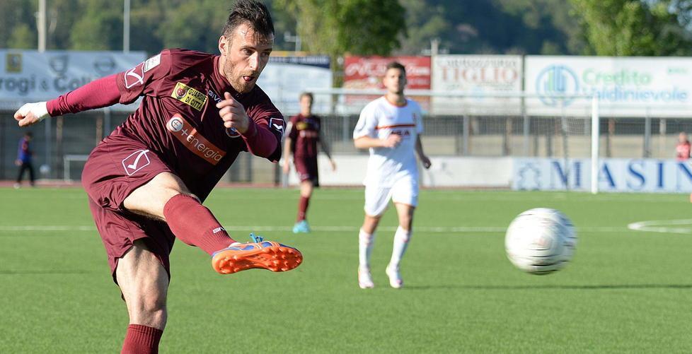 Pontedera, brusco stop la Carrarese passa facile 
