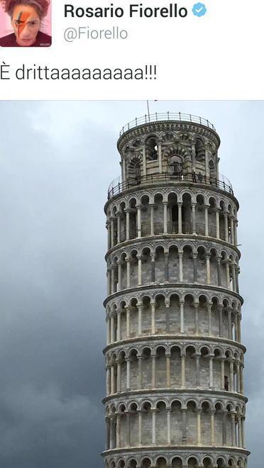 Fiorello, lo show inizia di mattina proprio sotto la Torre 